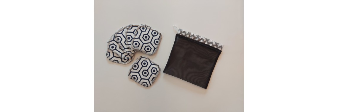 Make-up removal pads